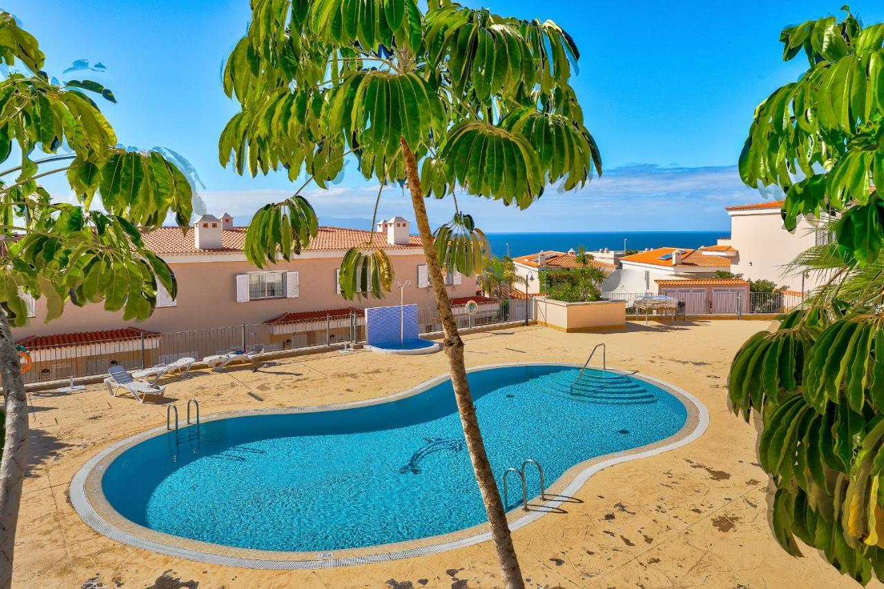 Modern Apartment With Large Terrasse, Bbq, Fast Wifi, 2 Pools Puerto de Santiago  Ngoại thất bức ảnh